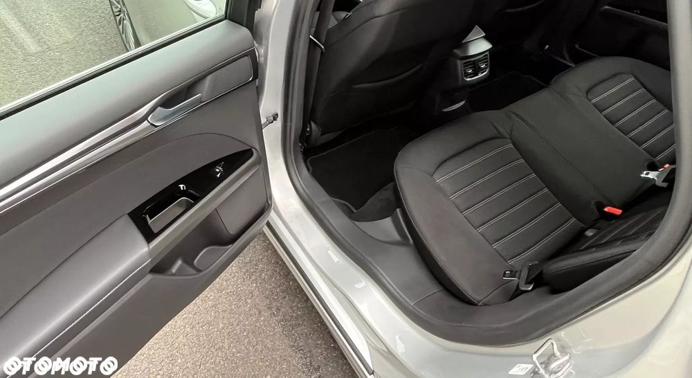 Ford Mondeo 2.0 EcoBlue Titanium - 23