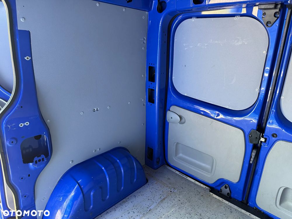 Renault TRAFIC - 29