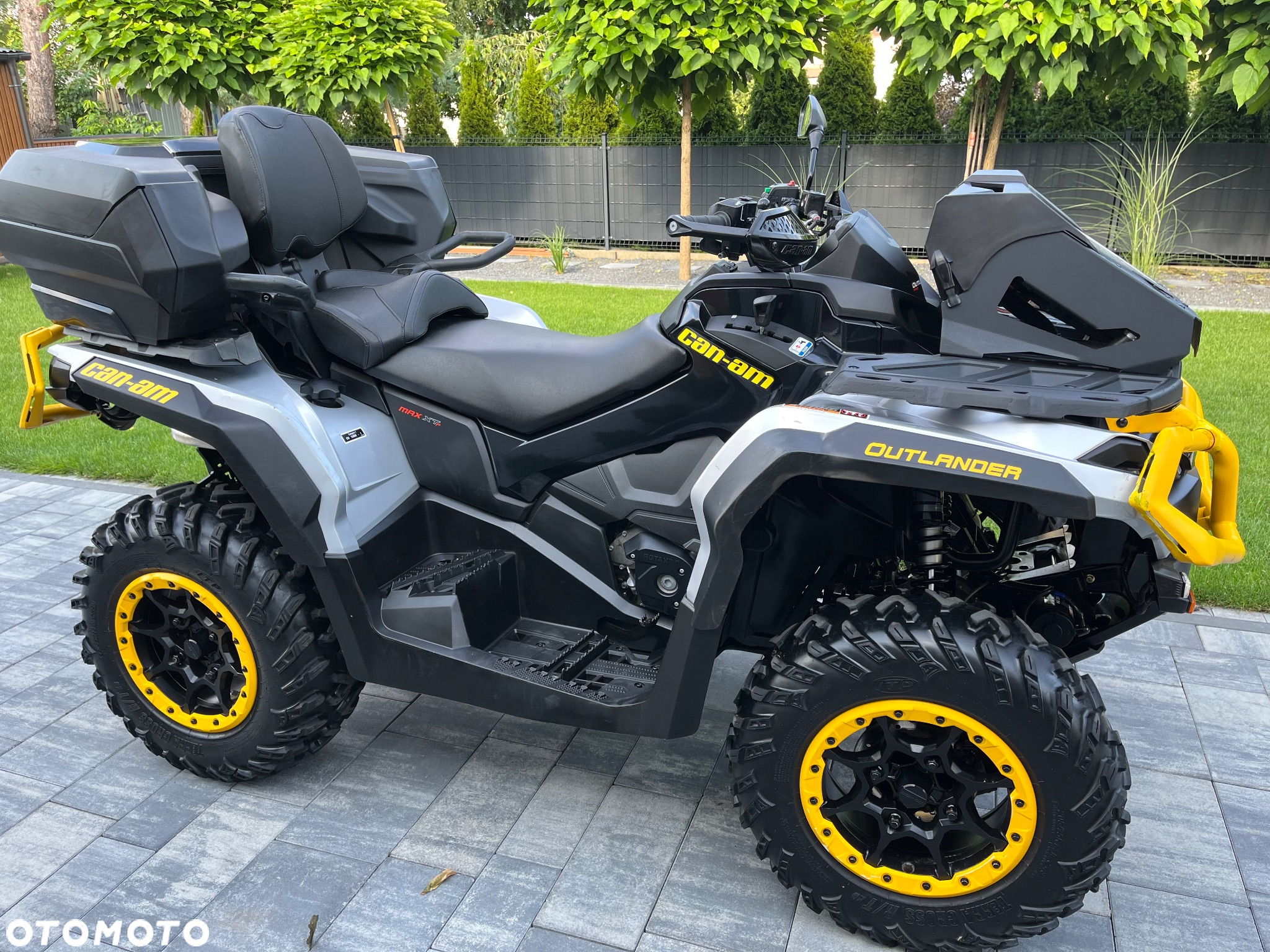 Can-Am Outlander Max