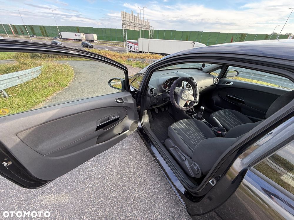 Opel Corsa - 16