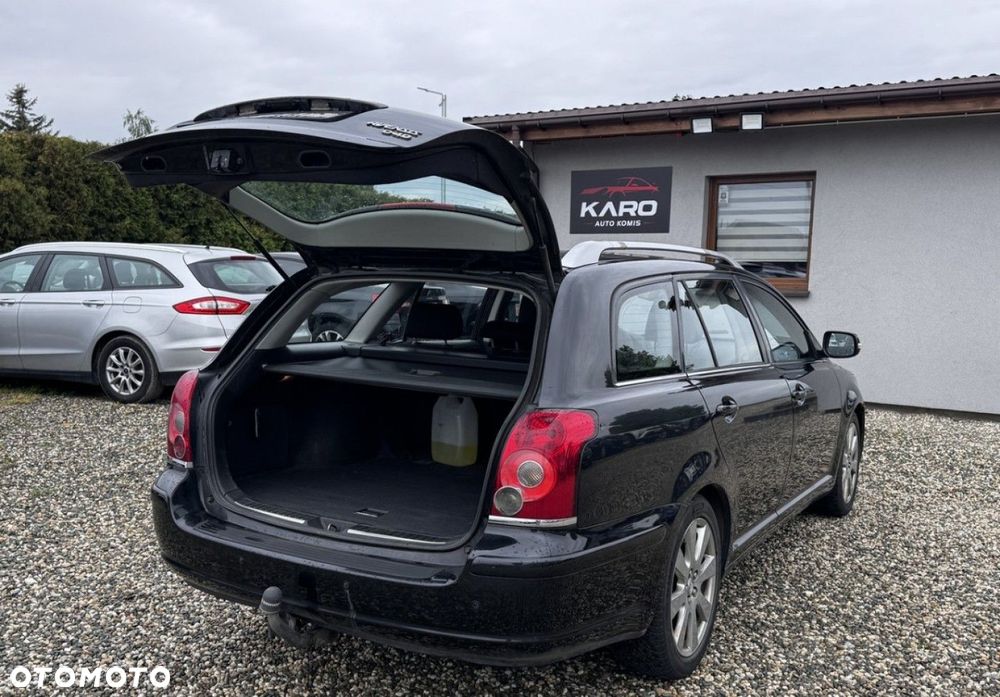 Toyota Avensis - 6