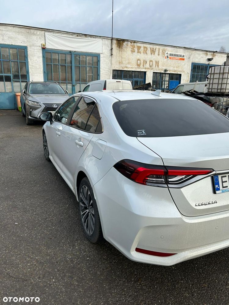 Toyota Corolla - 4