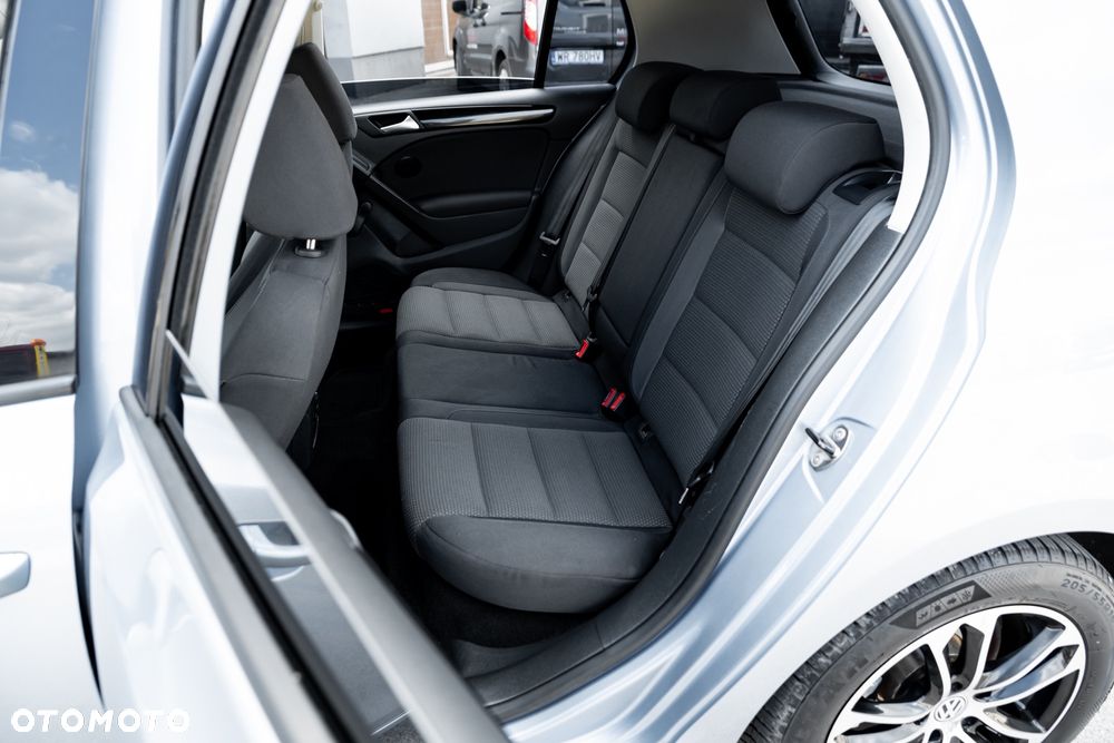 Volkswagen Golf 1.6 Comfortline - 21