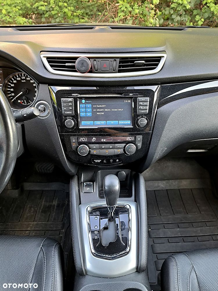 Nissan Qashqai 1.6 DCi Xtronic TEKNA - 12
