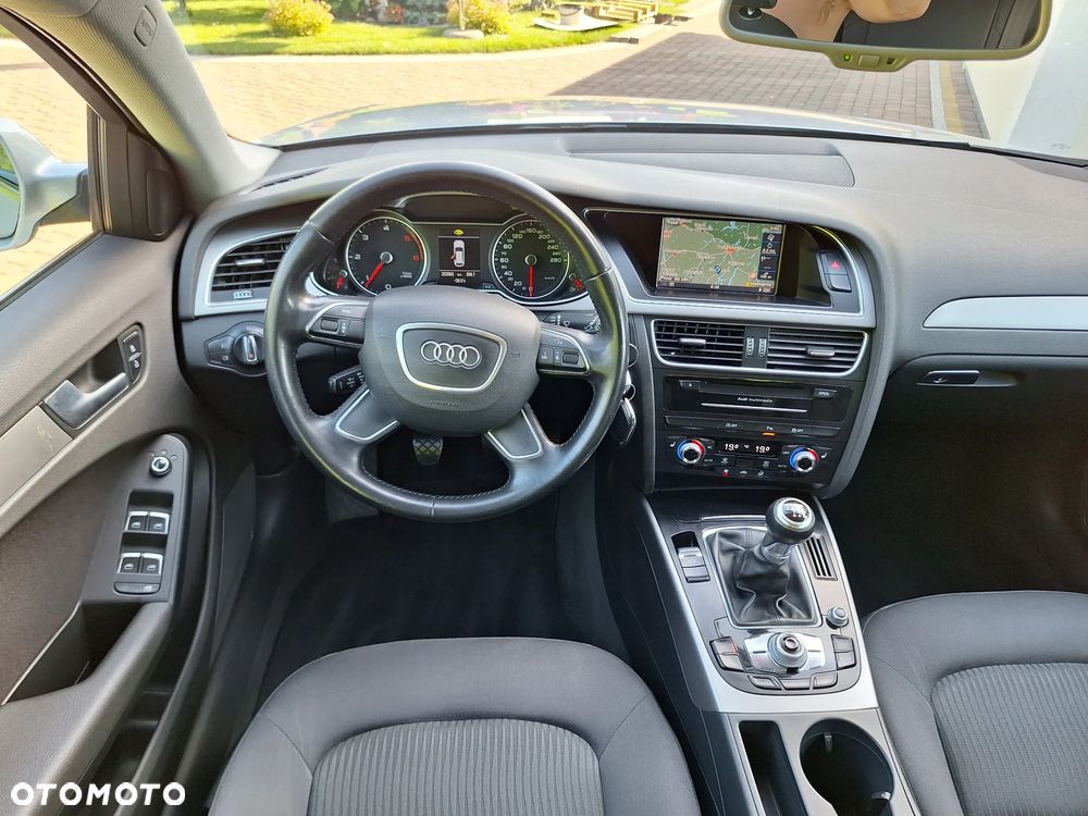 Audi A4 Avant 2.0 TDI - 33