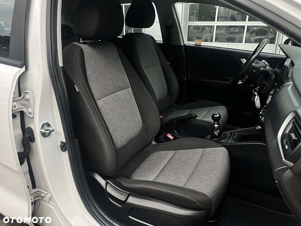Kia Stonic 1.2 M - 10