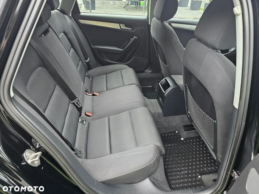 Audi A4 Avant 2.0 TDI - 24