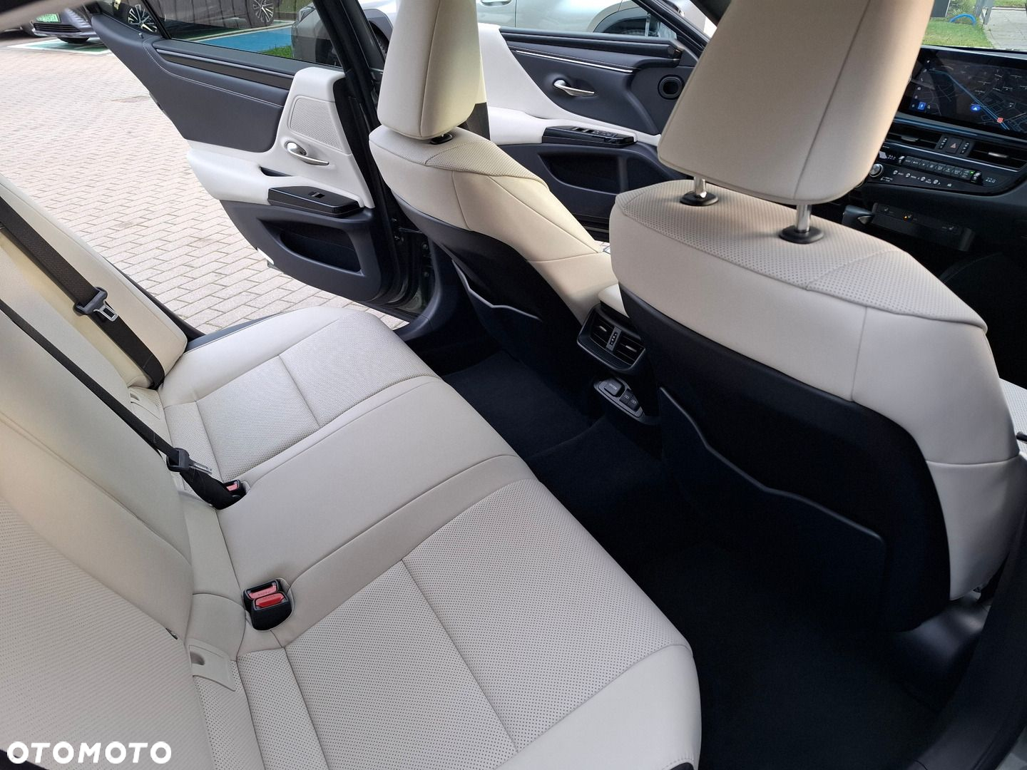 Lexus ES - 17