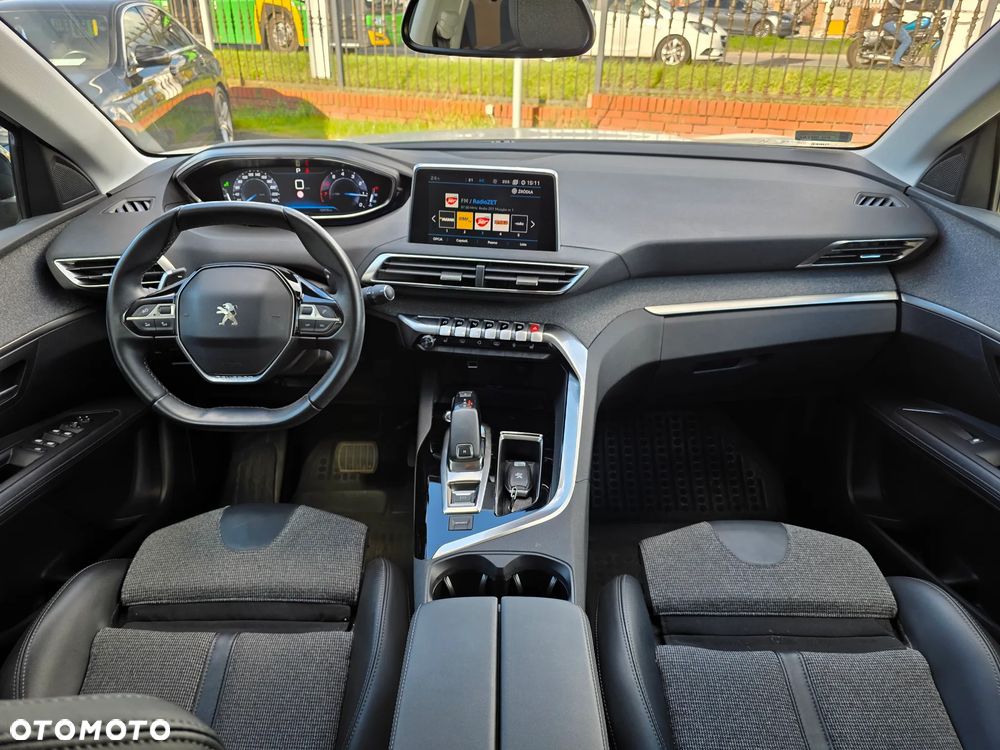 Peugeot 3008 1.2 PureTech GPF Allure S&S EAT8 - 22
