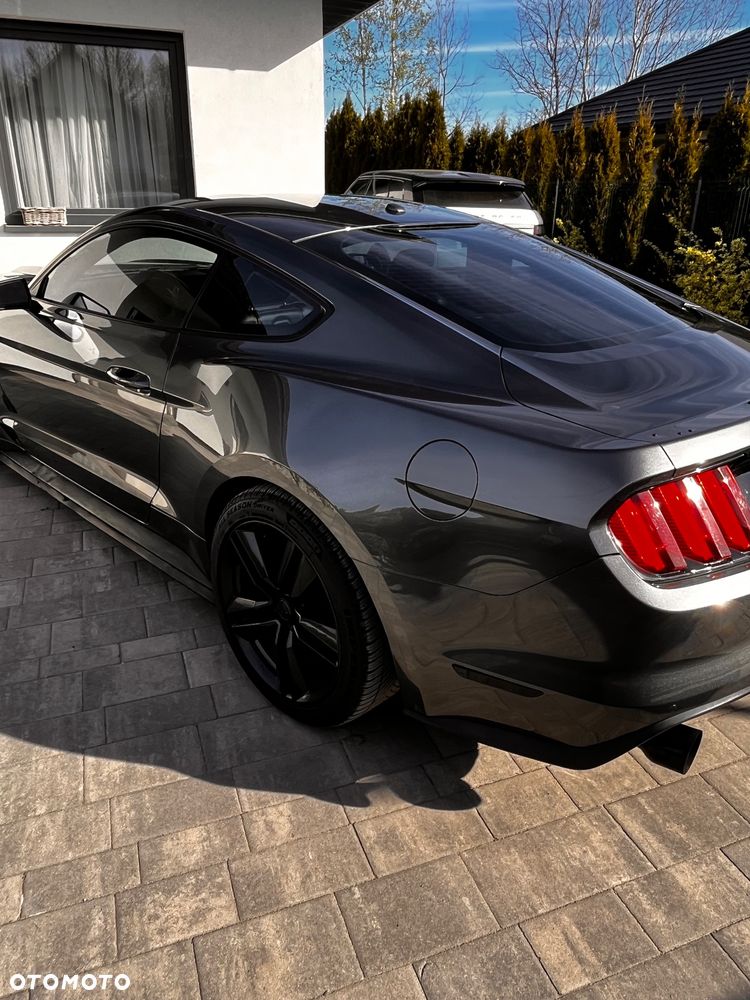 Ford Mustang - 29