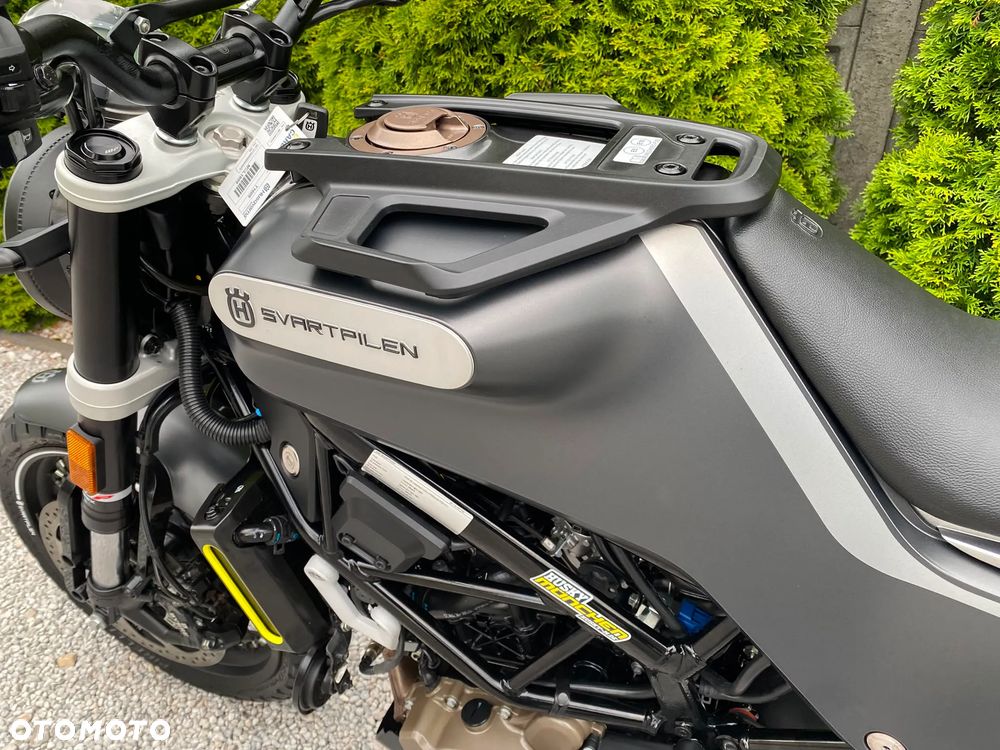 Husqvarna Svartpilen - 18