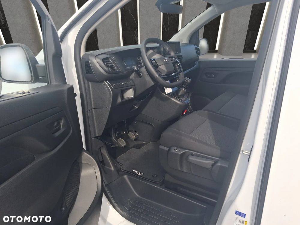 Toyota ProAce - 12