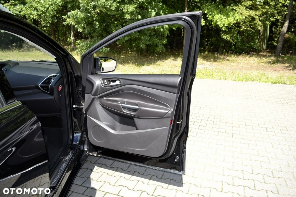 Ford Kuga 2.0 TDCi 4x4 Individual - 36
