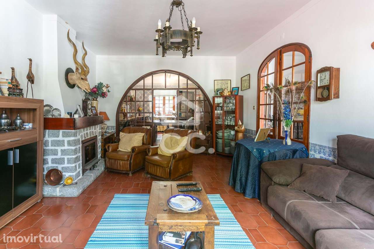 Moradia T5 com belíssimas vistas para o Castelo de Mourão! - Grande imagem: 5/37