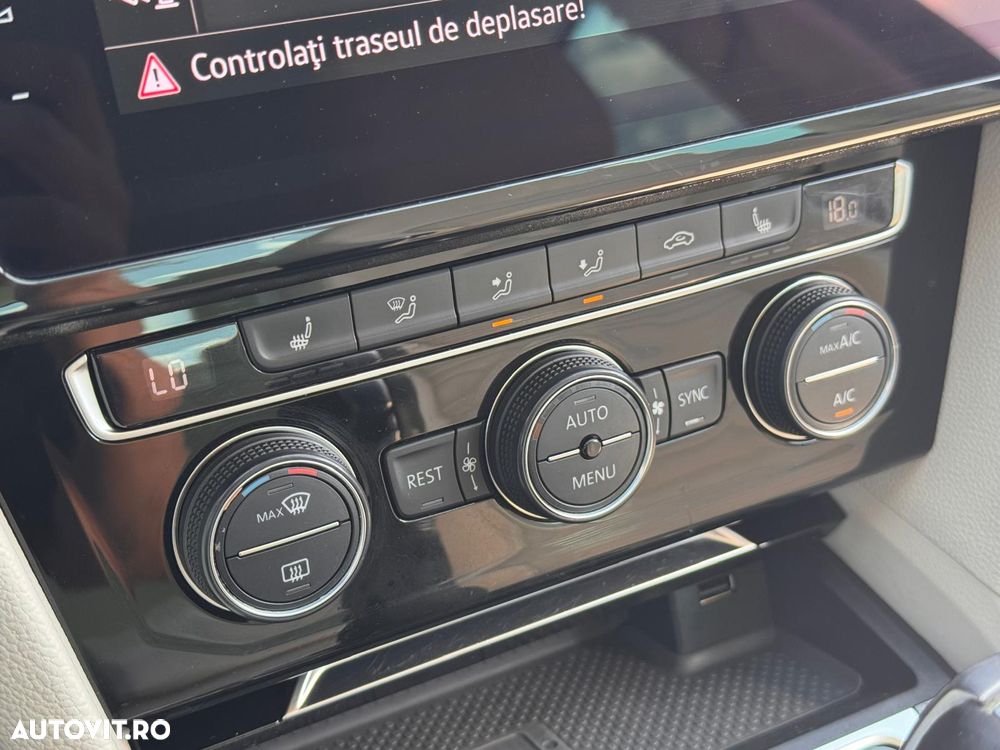 Volkswagen Passat 2.0 TDI DSG Highline - 28