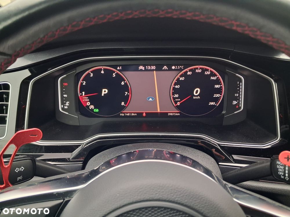Volkswagen Polo 2.0 TSI DSG GTI - 7