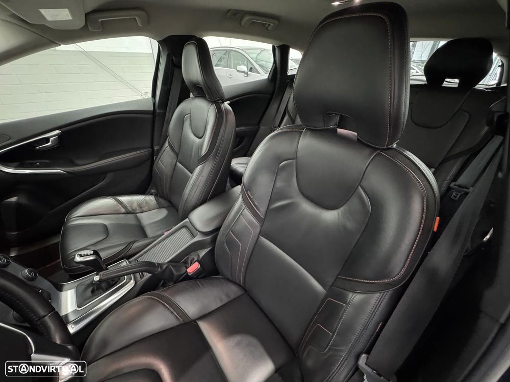 Volvo V40 Cross Country 2.0 D3 Volvo Ocean Race - 19