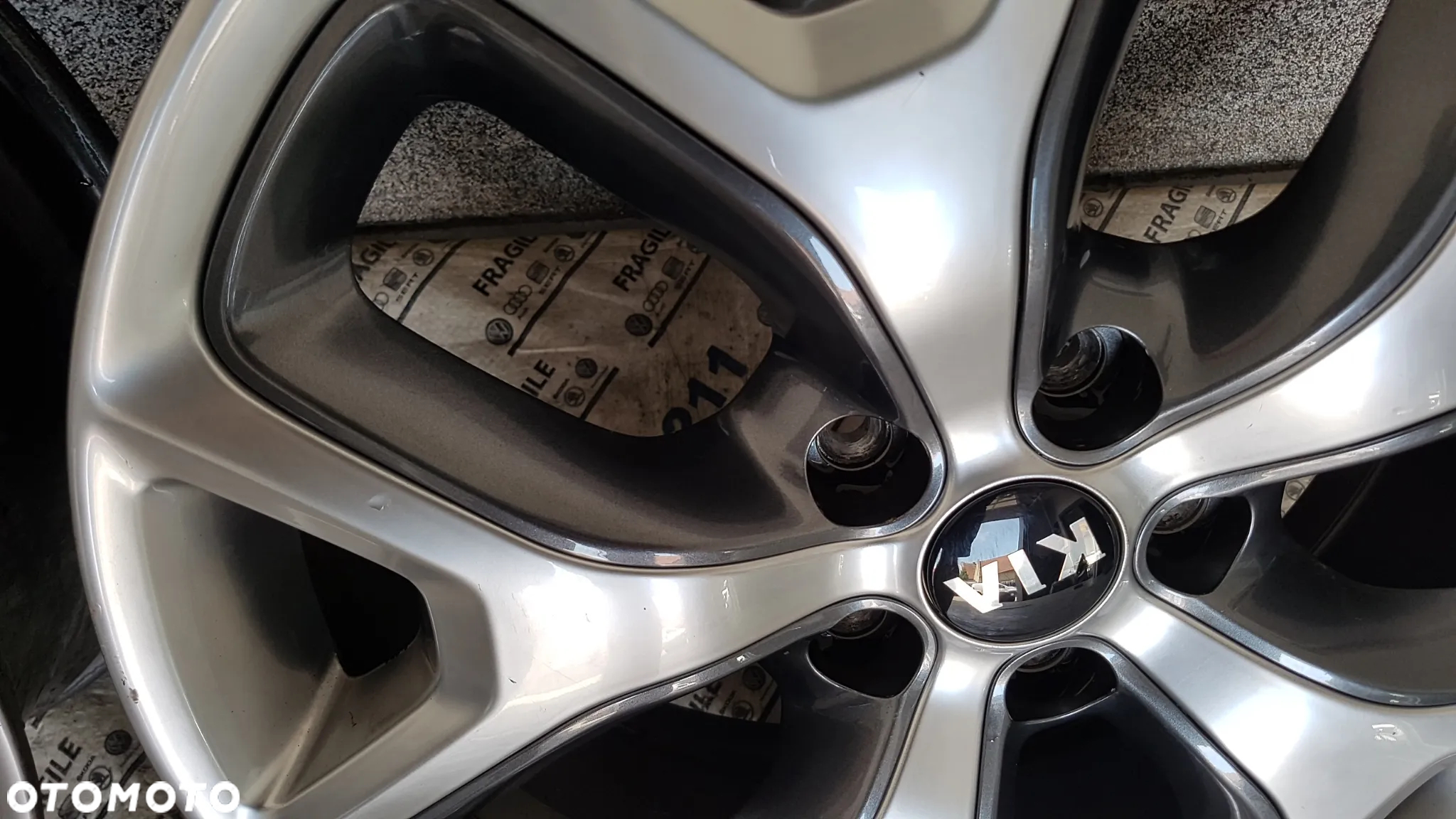 FELGA KIA SORENTO III 5X114,3  ET49,5  7,5JX18  52910-C5330 - 7