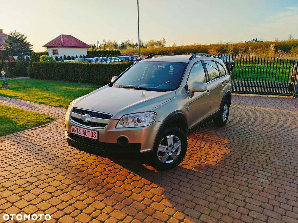 Chevrolet Captiva 2.4 2WD 7 Sitzer LS - 2