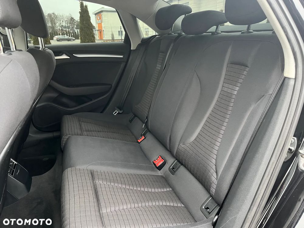 Audi A3 Limousine 2.0 TDI S line Sportpaket - 15