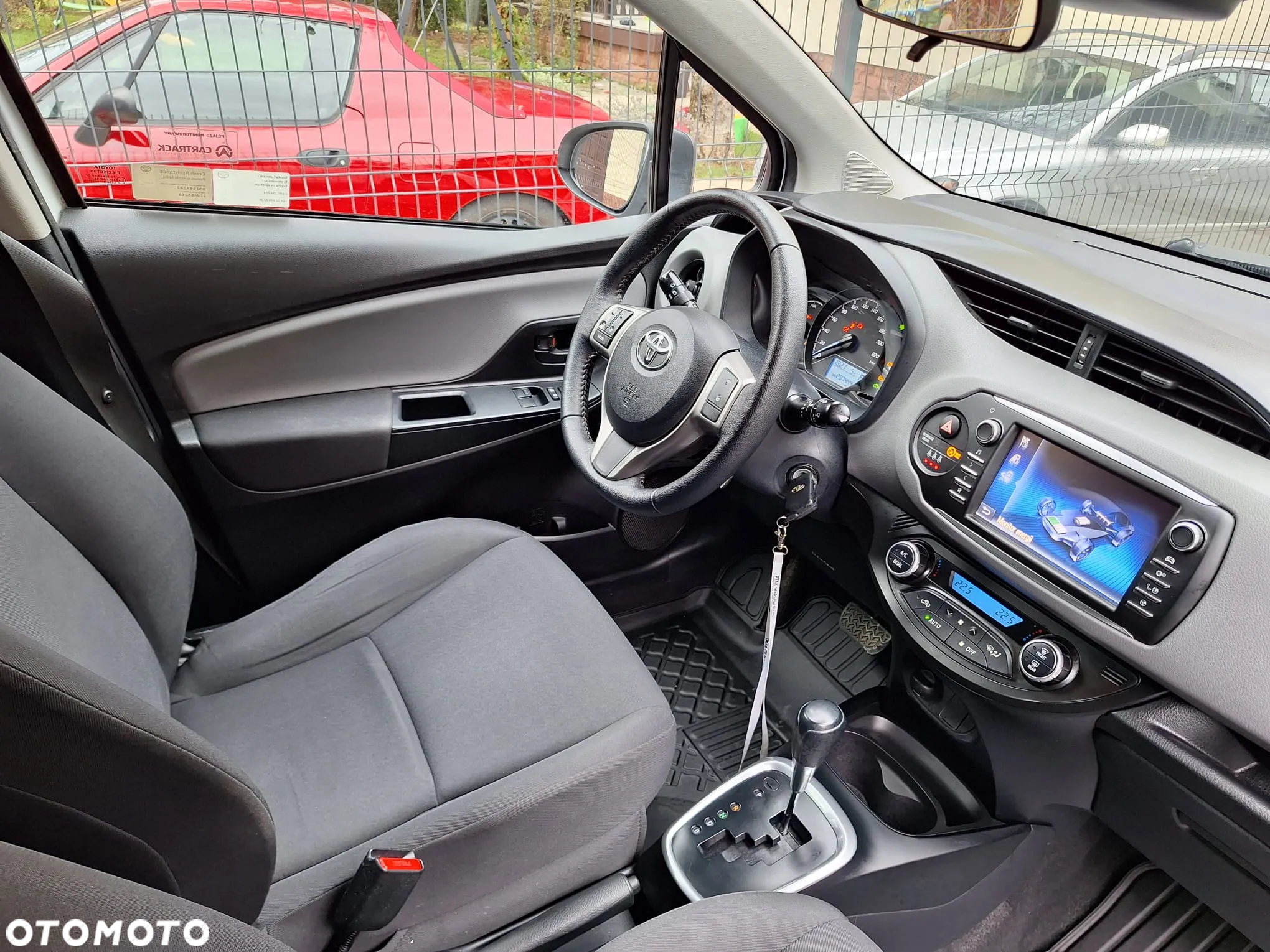 Toyota Yaris Hybrid 100 Dynamic - 5