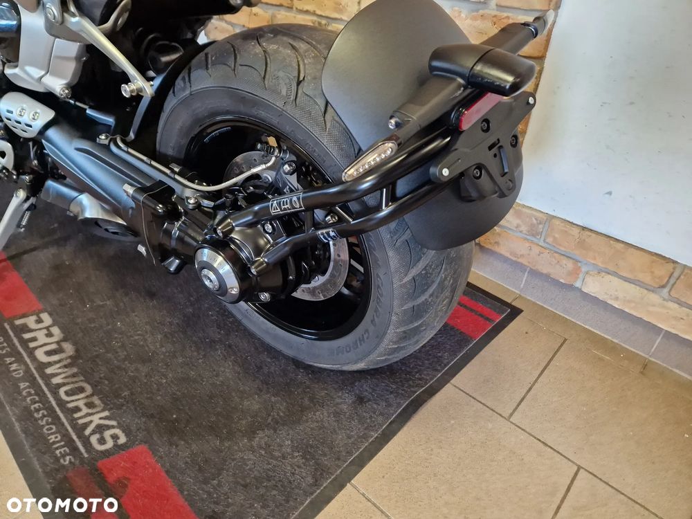 Triumph Rocket - 11