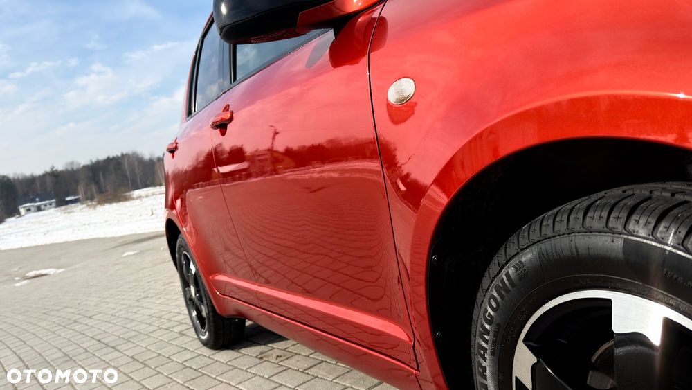 Suzuki Swift 1.3 Limited 25 - 40