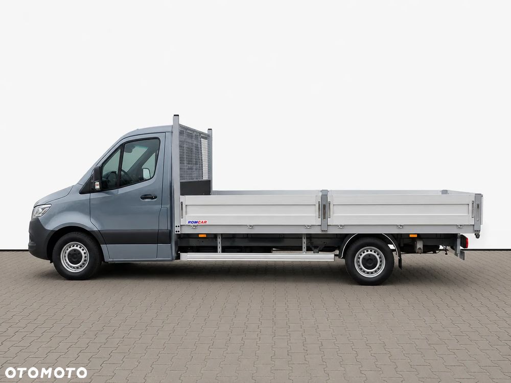 Mercedes-Benz Sprinter - 4