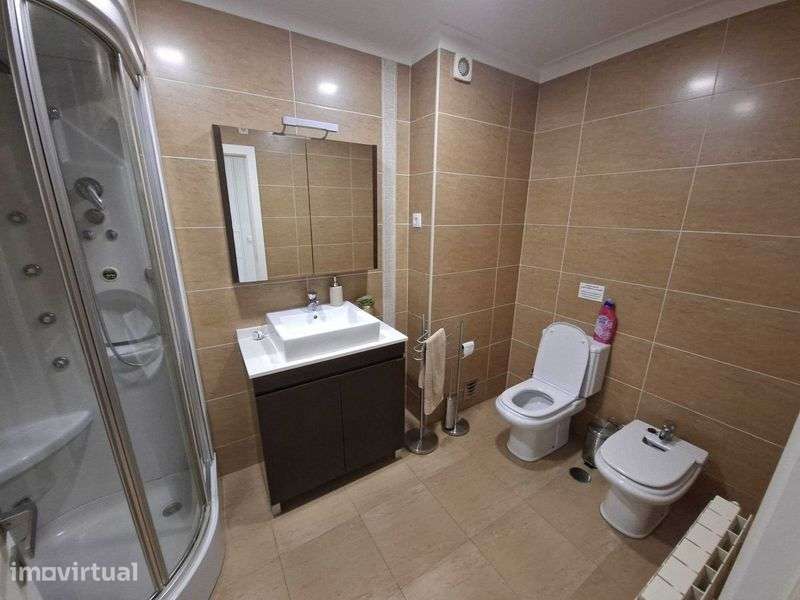 Arrenda-se apartamento T2 - Grande imagem: 3/11