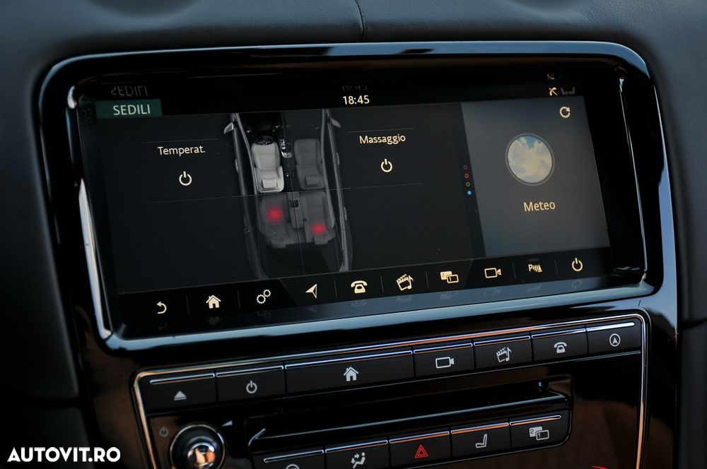 Jaguar XJ 30d LWB Portfolio - 14