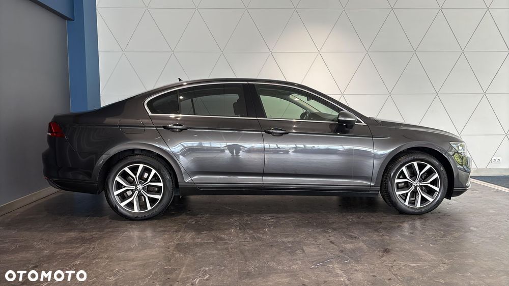 Volkswagen Passat 2.0 TDI EVO Business DSG - 6