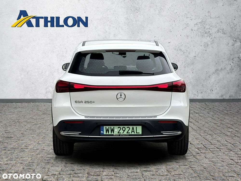 Mercedes-Benz EQA 250+ 70.5kWh Progressive - 4