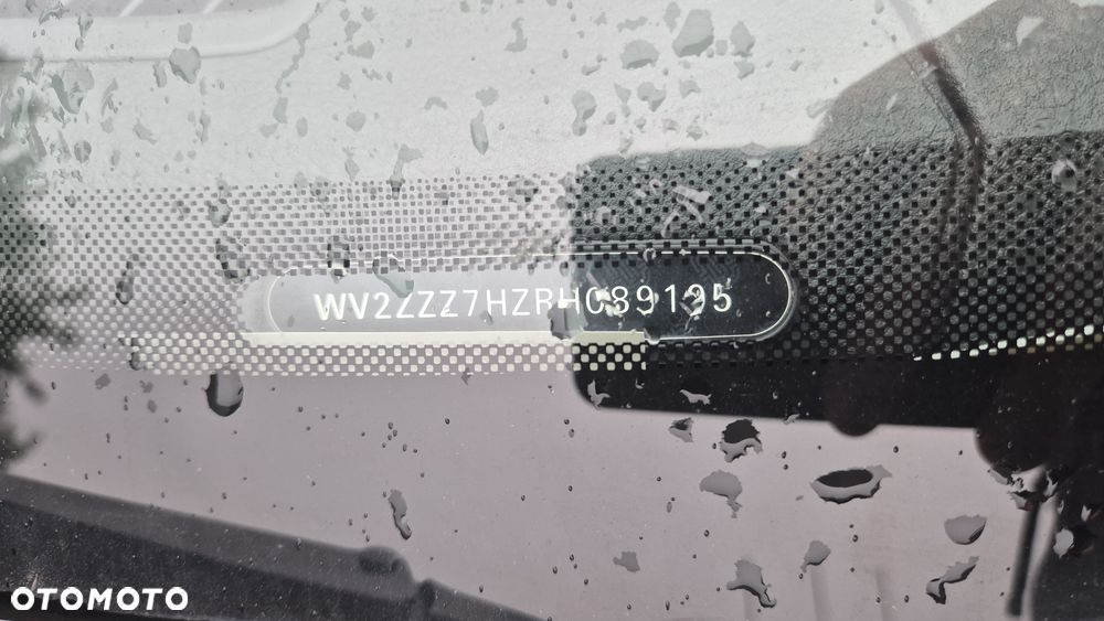 Volkswagen Caravelle - 16