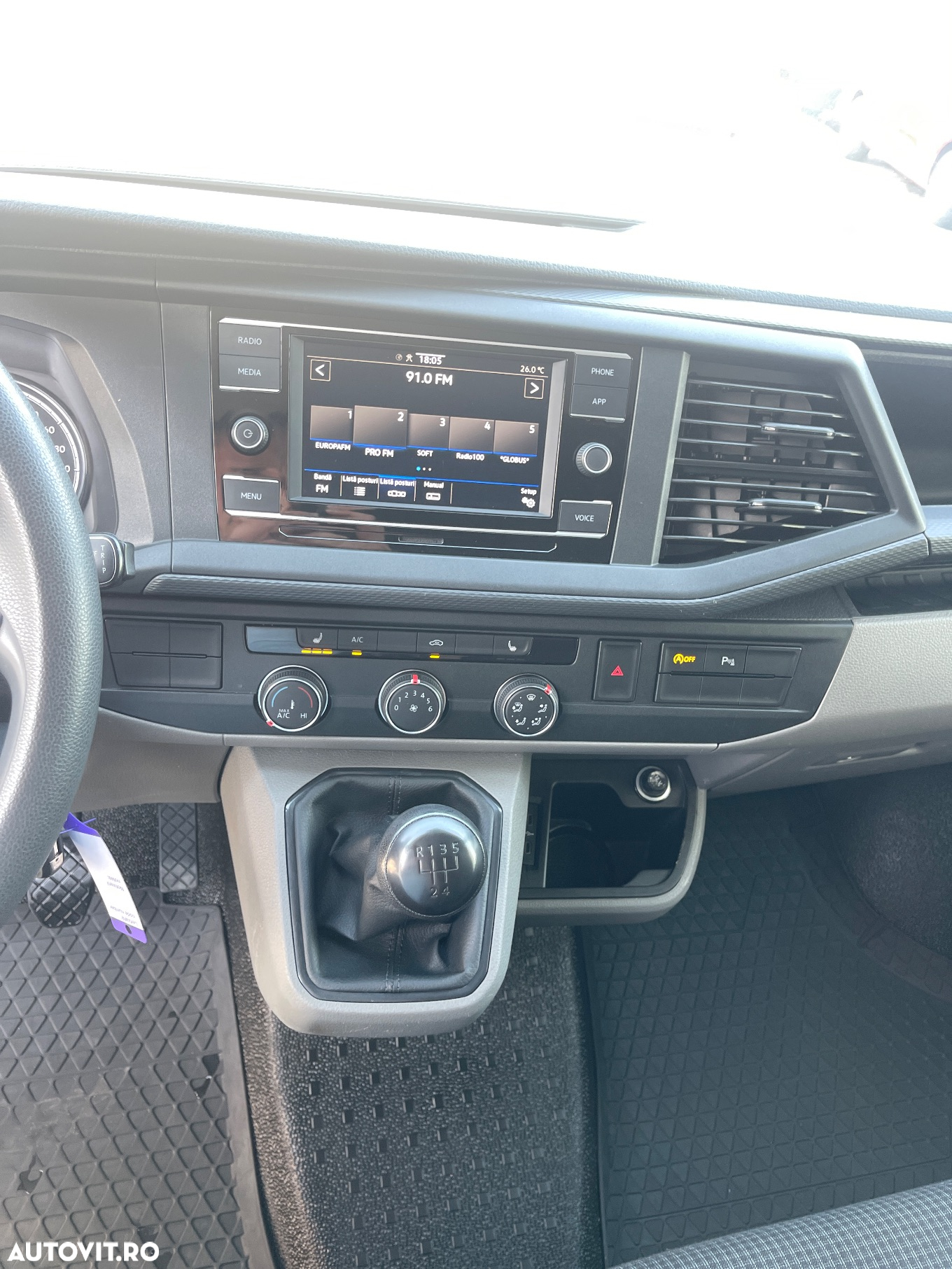 Volkswagen Transporter 2.0TDI LUNG USI SPATE 2CULISANTE - 32