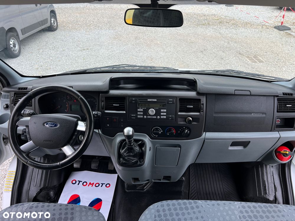 Ford Transit Furgon Brygadowy Doka 6 os. 4x4 AWD L3H2 2.2 TDCI 125KM Webasto HAK - 12
