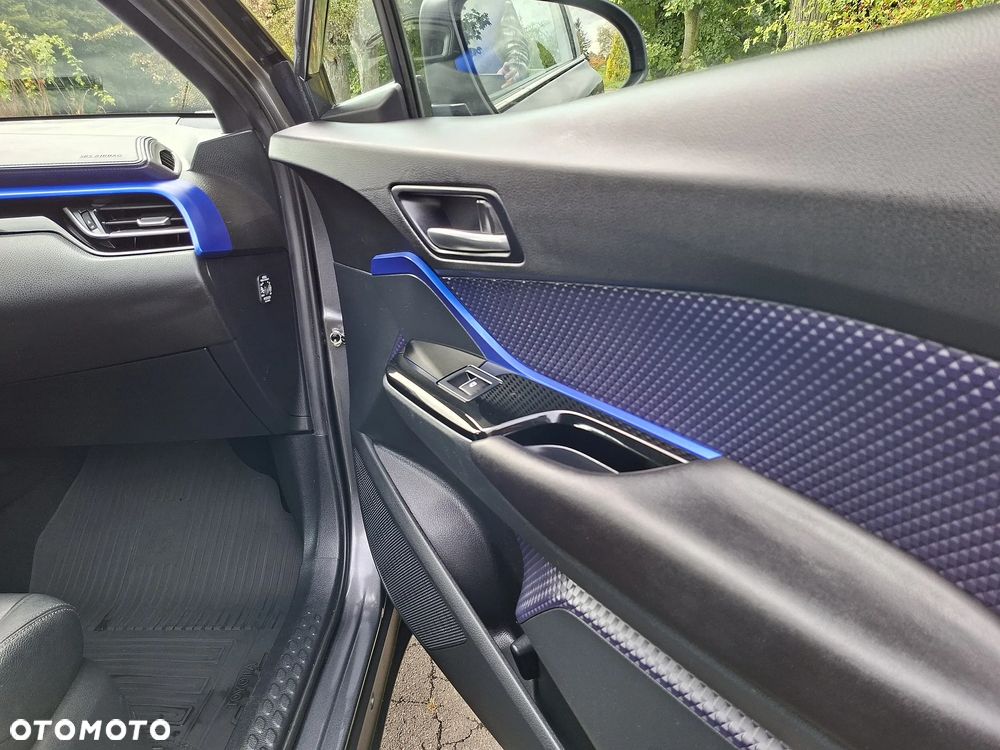 Toyota C-HR - 23