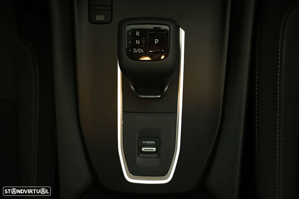 Nissan Qashqai 1.3 DIG-T N-Connecta LED Xtronic - 13