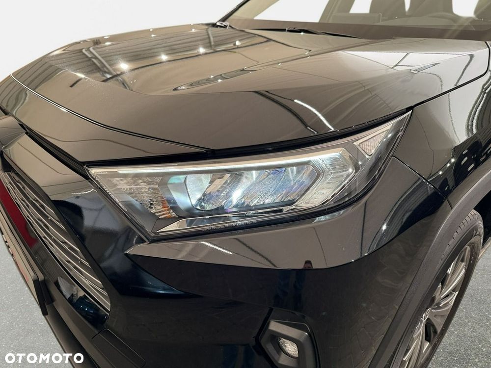 Toyota RAV4 - 10