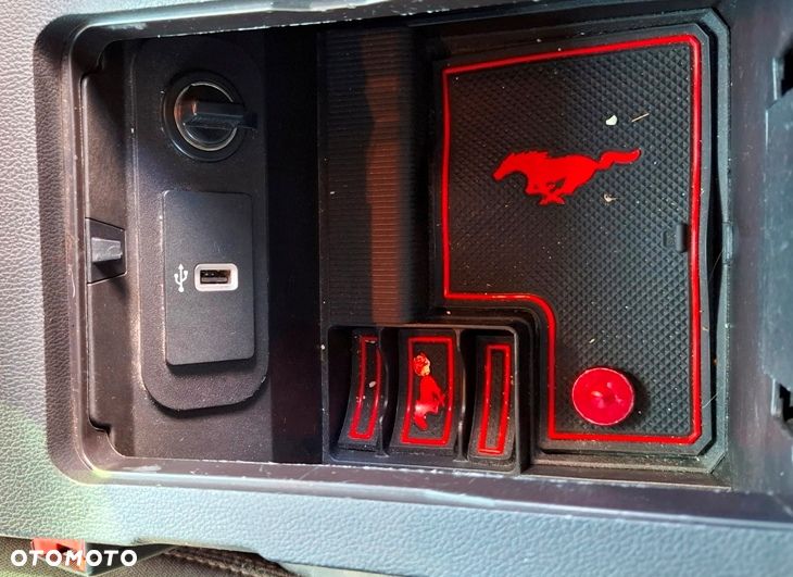 Ford Mustang - 23