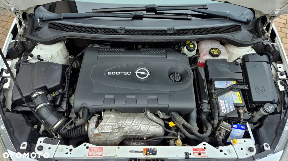 Opel Astra 2.0 CDTI DPF Innovation - 28