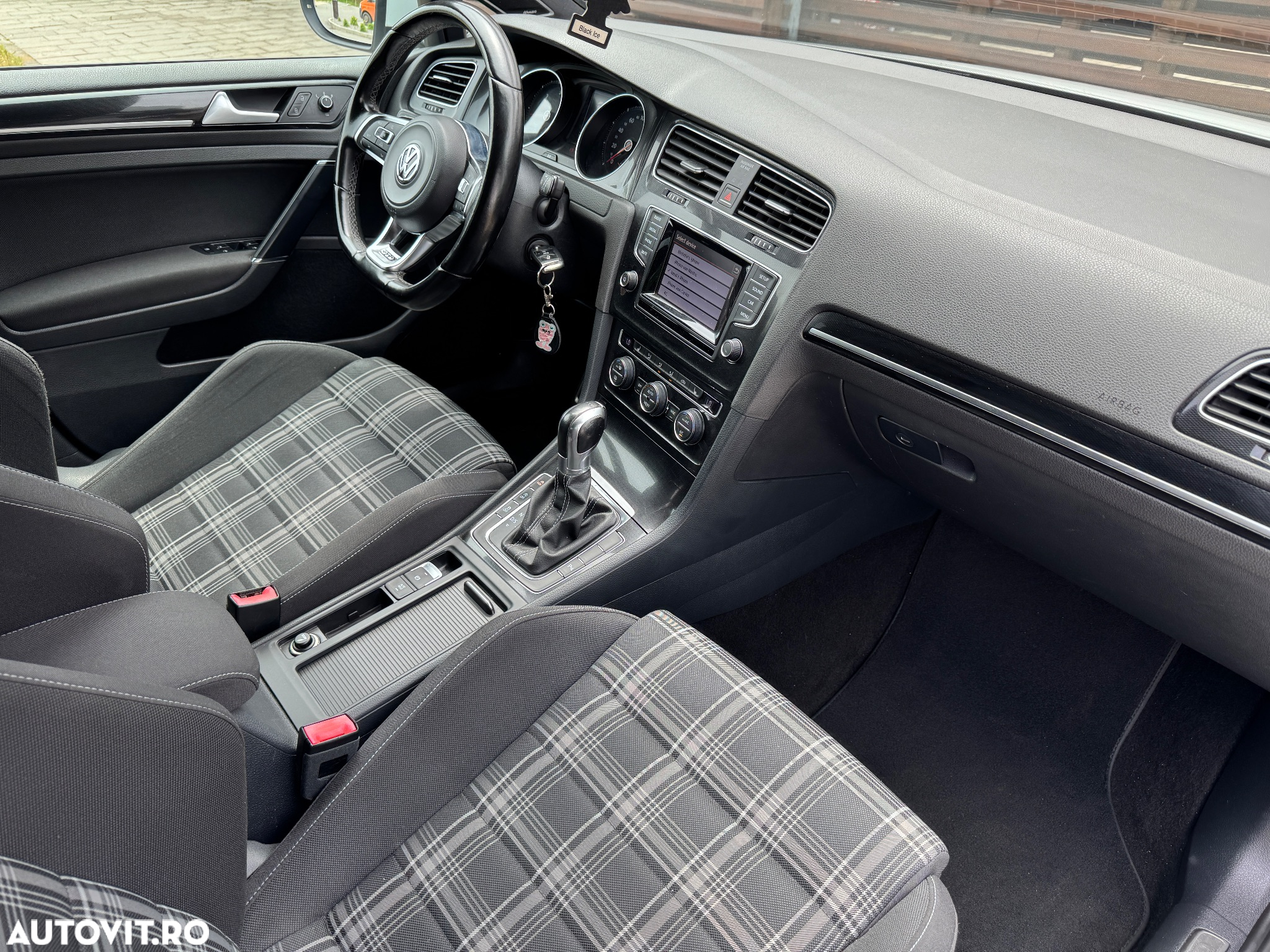 Volkswagen Golf 2.0 TDI DSG GTD - 6