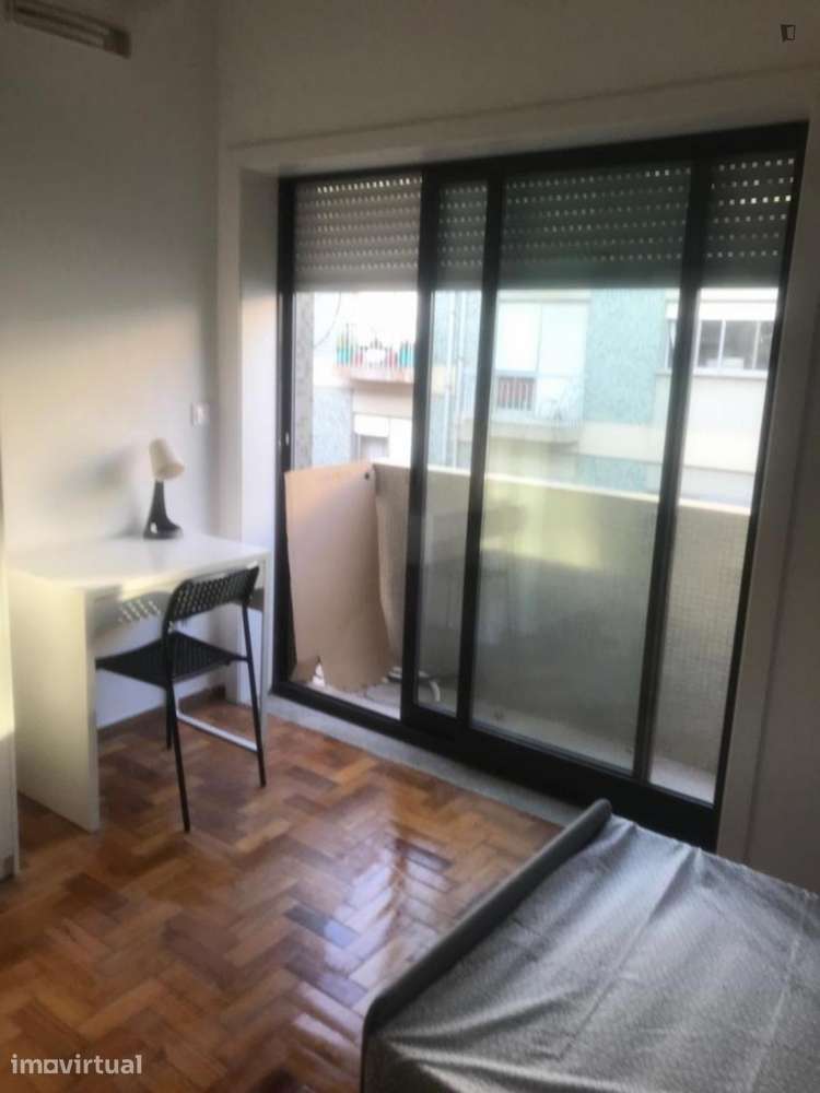 Quarto - localizado em Cedofeita Porto - Grande imagem: 2/13