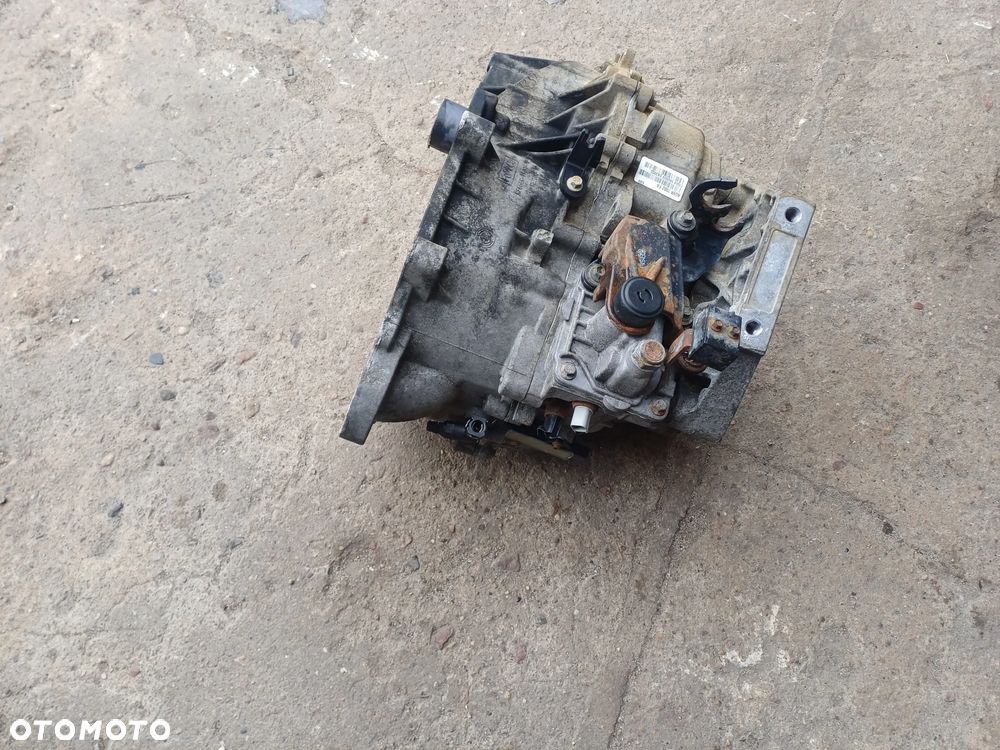 Skrzynia biegow land rover freelander II 2.2TD4 06-11R ag9r7002fa - 4