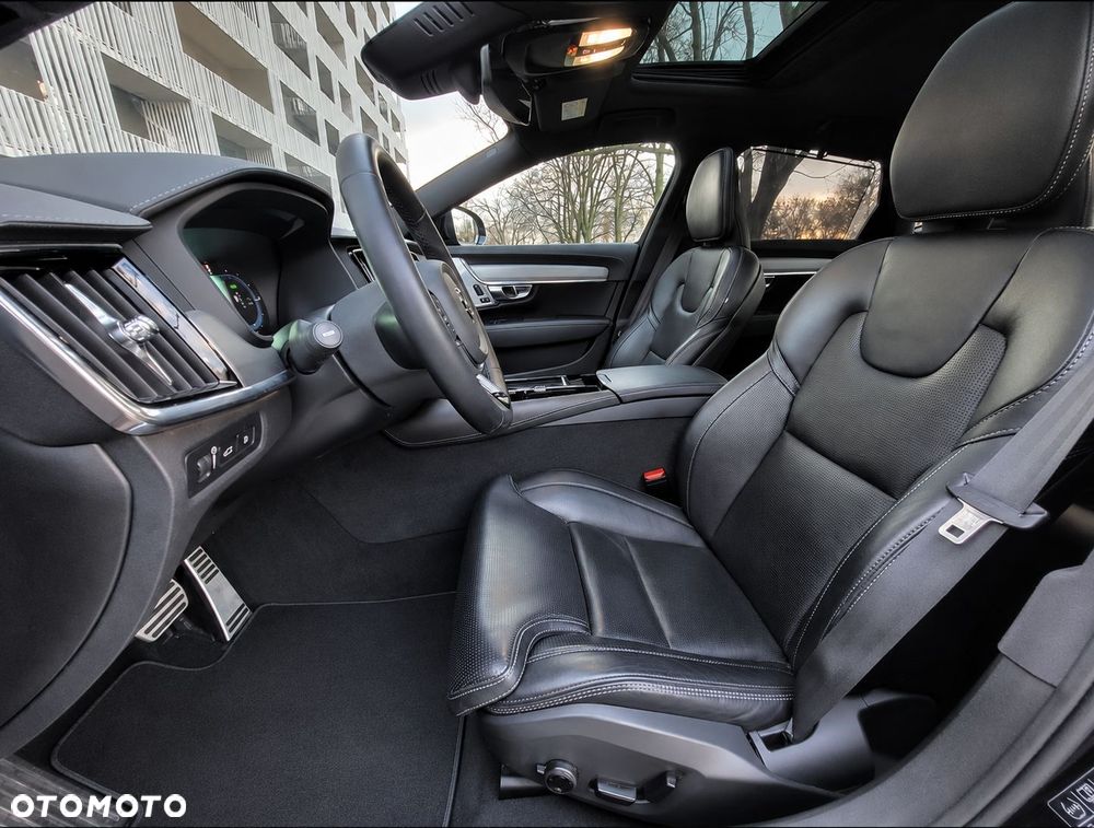 Volvo S90 T8 AWD Plug-In Hybrid R-Design - 6