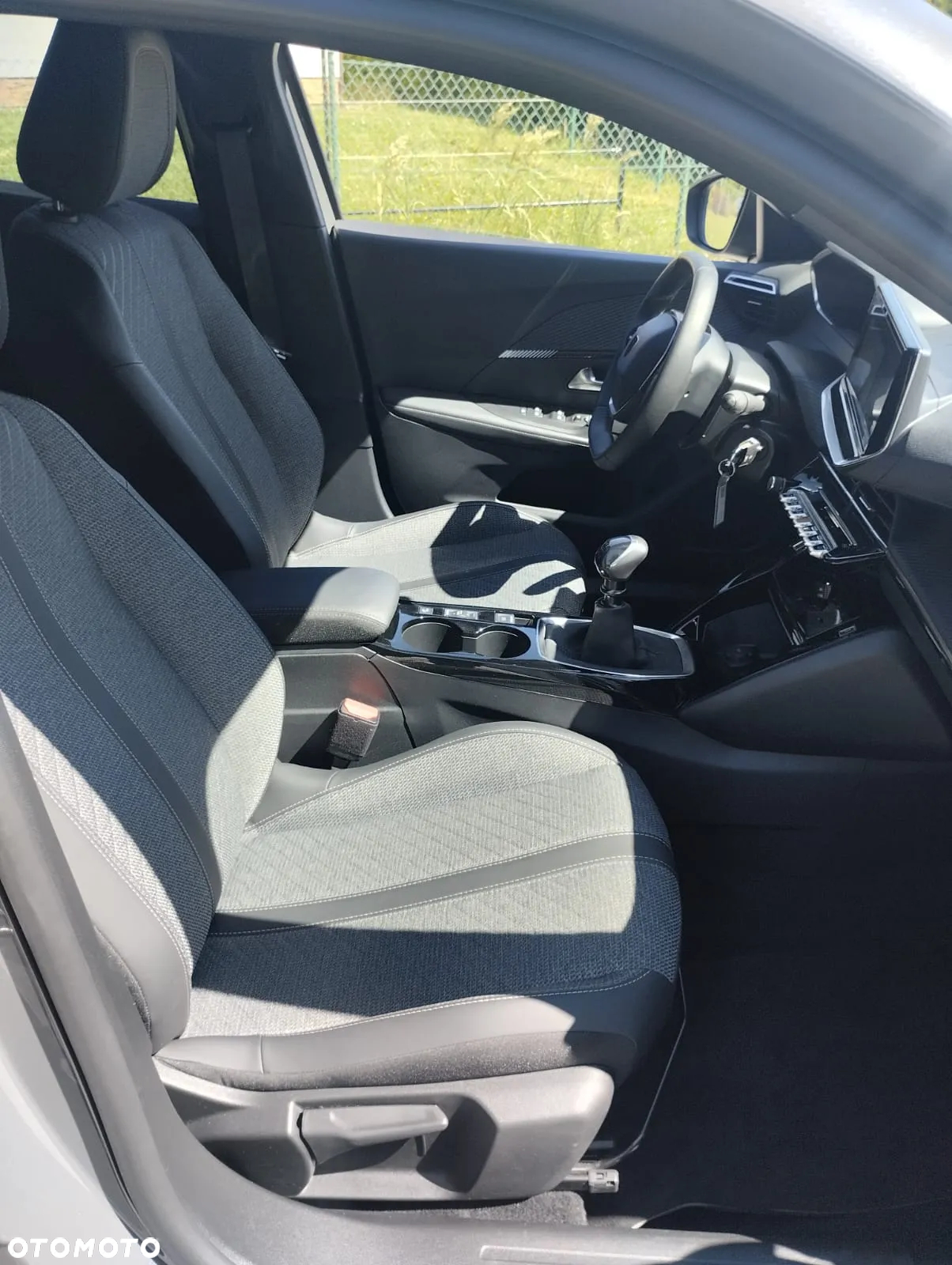 Peugeot 2008 PureTech 100 Allure - 9