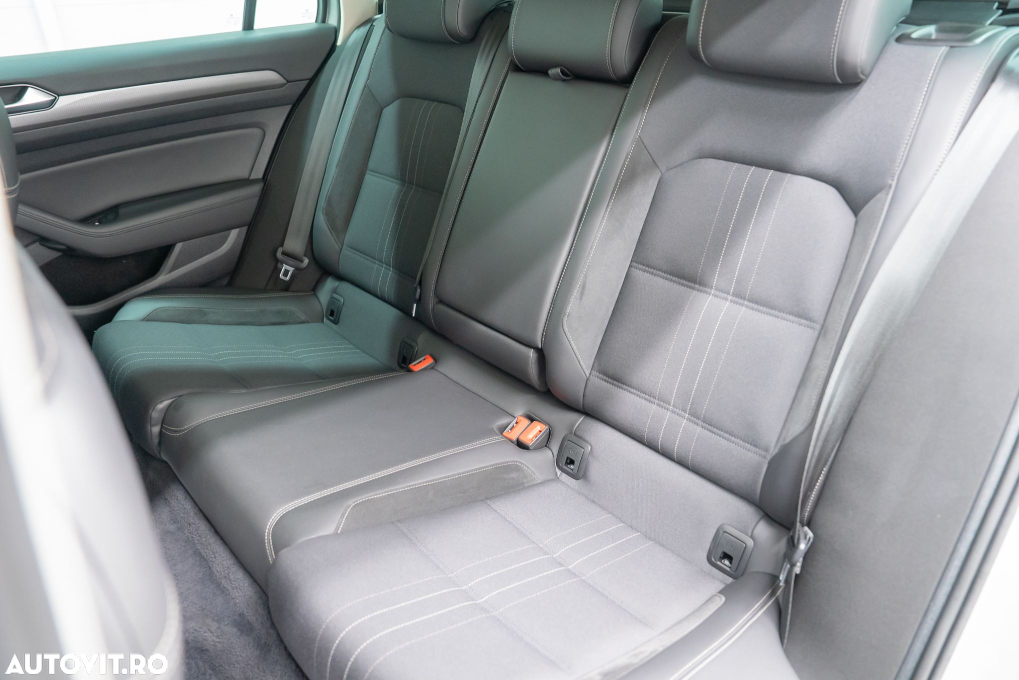 Volkswagen Passat Alltrack - 19