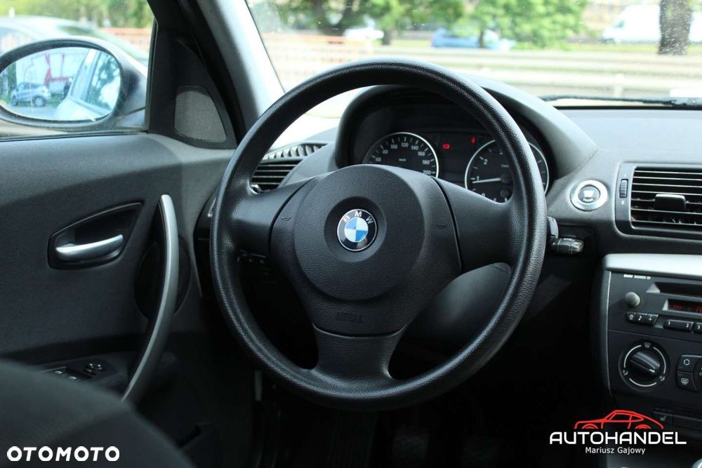 BMW Seria 1 - 10