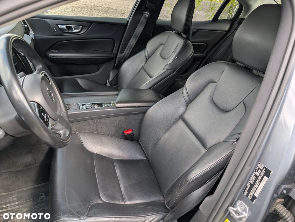 Volvo S60 T6 AWD Momentum Pro - 13