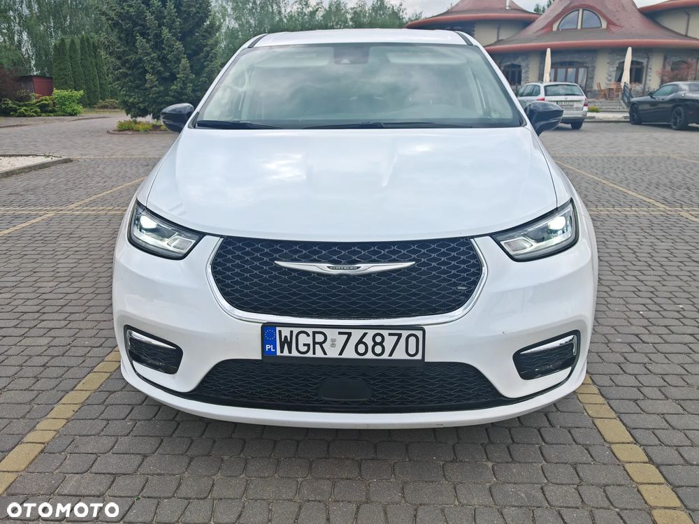 Chrysler Pacifica - 18
