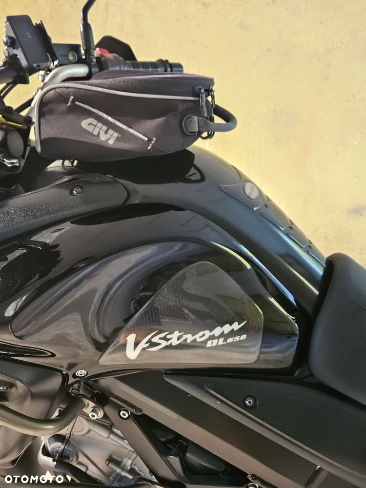 Suzuki V-STROM - 11
